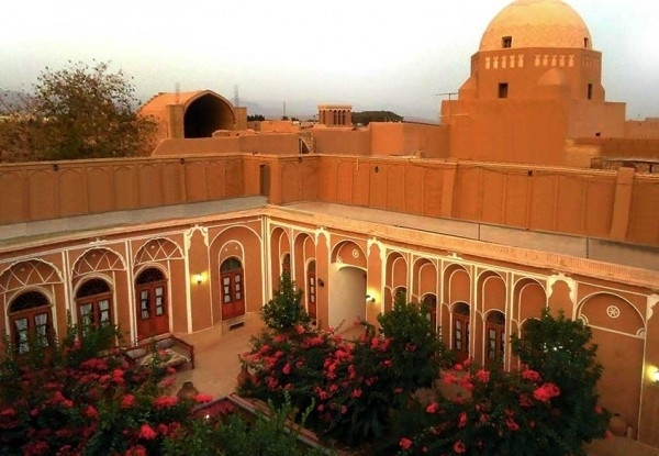هتل کهن کاشانه