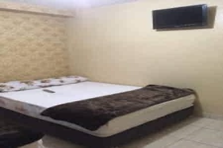 مهمانپذیر ناصری